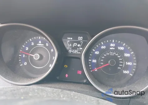 2016 Hyundai Elantra Value Edition z USA, uszkodzony, nr VIN 5NPDH4AE3GH774400